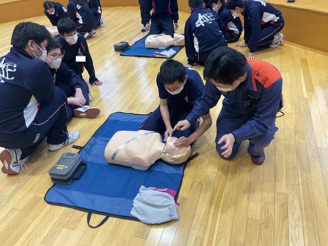 頭部後屈顎先挙上法！