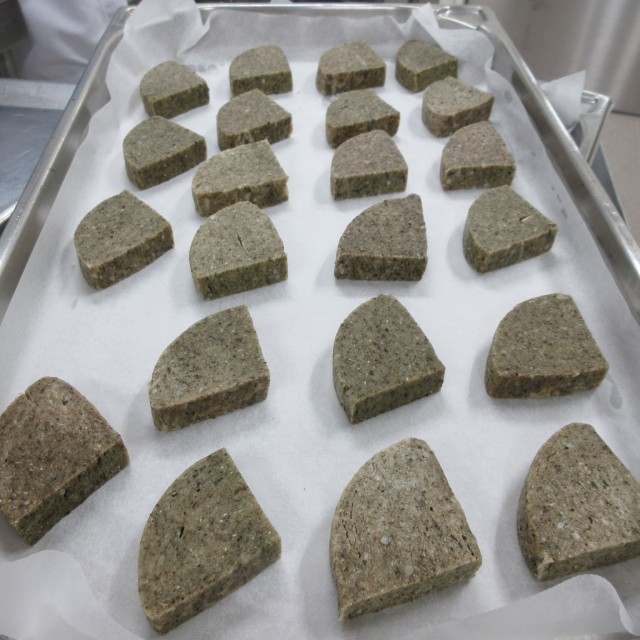 きれいな凍み餅